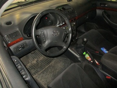 Купить Toyota Avensis, 2.0, 2003 года с пробегом, цена 1592 руб., id 10117