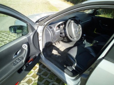 Купить Renault Laguna, 2.0, 2007 года с пробегом, цена 0 руб., id 10119
