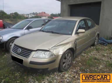 Купить Volkswagen Passat, 1.9, 2003 года с пробегом, цена 48581 руб., id 10125