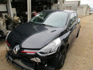 Купить Renault Clio, 0.9, 2015 года с пробегом, цена 597923 руб., id 10162