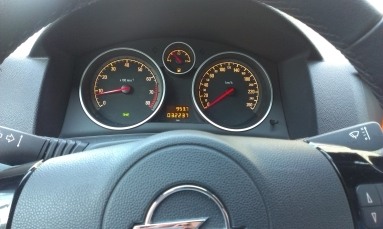 Opel Astra H Sedan, 1.6, 2011 года с пробегом, id 1330