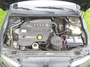 Купить Renault Laguna, 1.9, 2001 года с пробегом, цена 8097 руб., id 10237