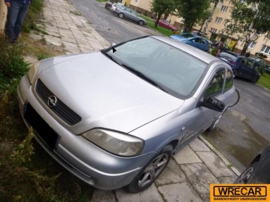 Купить Opel Astra, 1.4, 1999 года с пробегом, цена 0 руб., id 10247