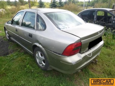 Купить Opel Vectra, 1.8, 1999 года с пробегом, цена 12941 руб., id 10315