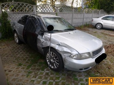 Купить Audi A4, 1.9, 1998 года с пробегом, цена 11280 руб., id 10336