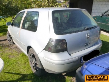 Купить Volkswagen Golf, 2.0, 1999 года с пробегом, цена 17785 руб., id 10358
