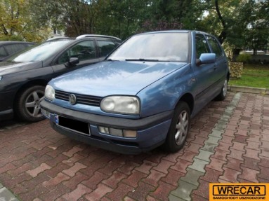 Купить Volkswagen Golf, 1.6, 1993 года с пробегом, цена 0 руб., id 10360