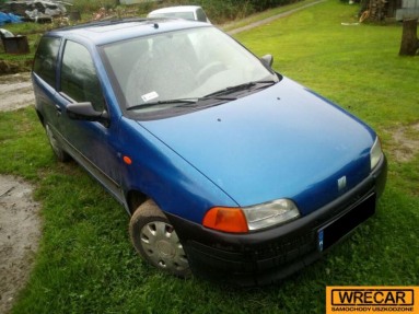 Купить Fiat Punto, 1.1, 1999 года с пробегом, цена 0 руб., id 10405