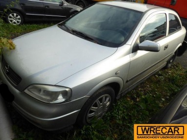 Купить Opel Astra, 1.2, 1999 года с пробегом, цена 1592 руб., id 10410