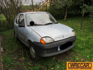 Купить Fiat Seicento, 0.9, 1999 года с пробегом, цена 1592 руб., id 10443