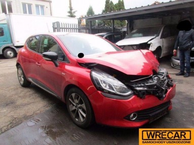 Купить Renault Clio, 1.1, 2016 года с пробегом, цена 181522 руб., id 10458