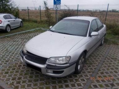 Купить Opel Omega, 2.0, 1998 года с пробегом, цена 1592 руб., id 10473