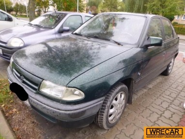 Купить Opel Astra, 1.6, 1993 года с пробегом, цена 4844 руб., id 10488