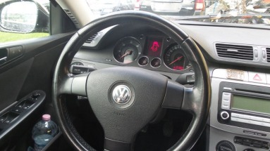 Купить Volkswagen Passat, 2.0, 2006 года с пробегом, цена 35640 руб., id 10501