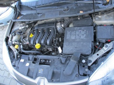 Купить Renault Megane, 1.6, 2009 года с пробегом, цена 37232 руб., id 10515