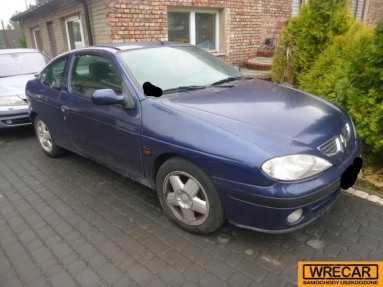 Купить Renault Megane, 1.6, 2000 года с пробегом, цена 1592 руб., id 10567