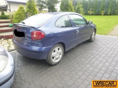 Купить Renault Megane, 1.6, 2000 года с пробегом, цена 1592 руб., id 10567