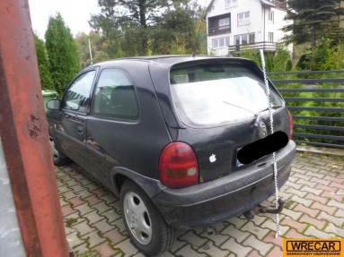 Купить Opel Corsa, 1.0, 2000 года с пробегом, цена 0 руб., id 10607