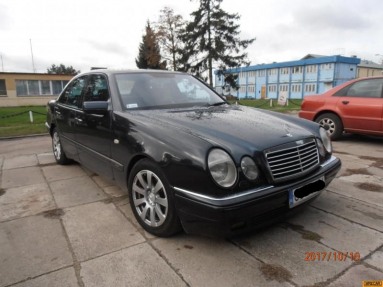Купить Mercedes-Benz E 290 TD 210, 2.9, 1996 года с пробегом, цена 21038 руб., id 10614