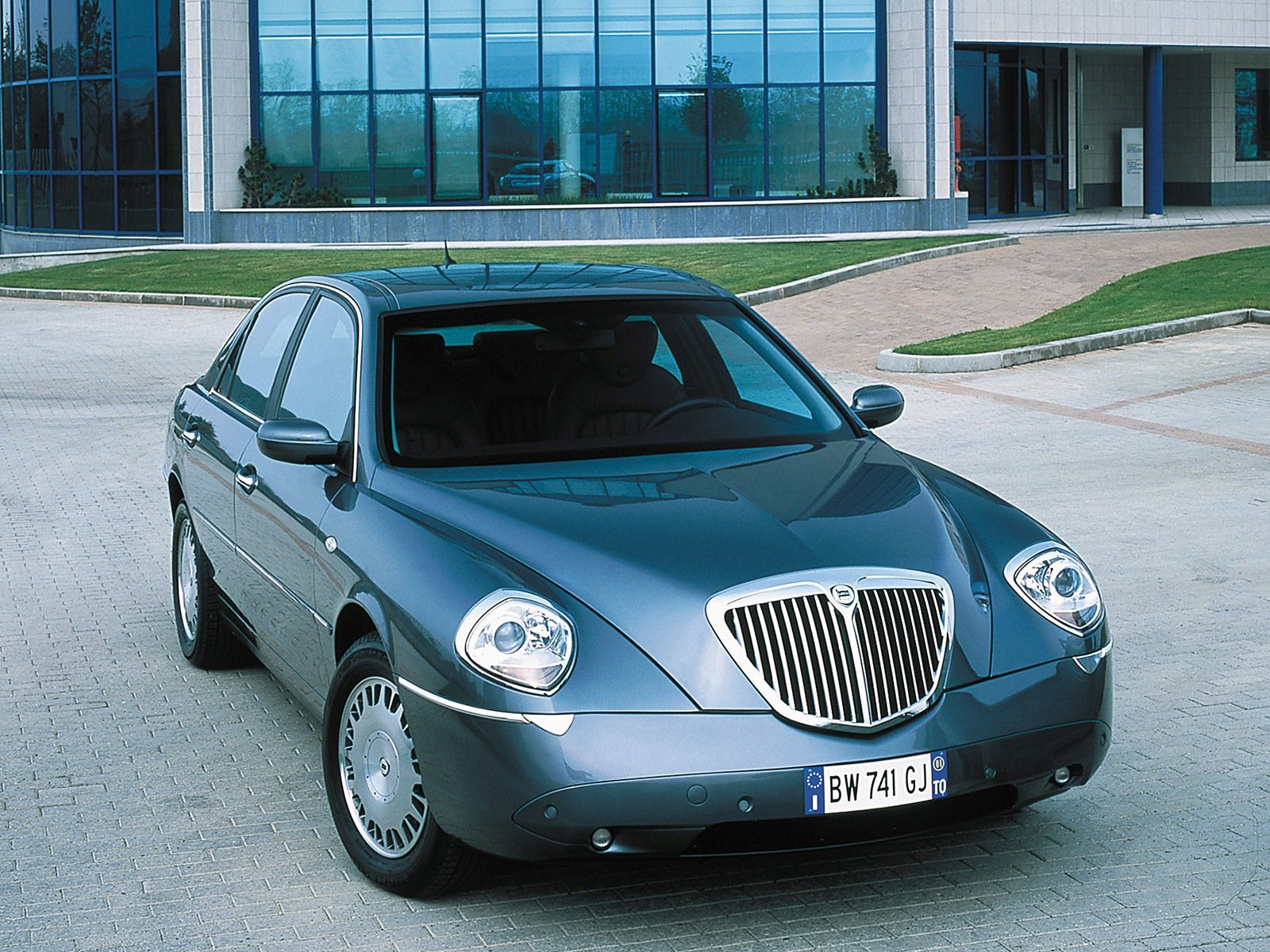 lancia thesis opiniones