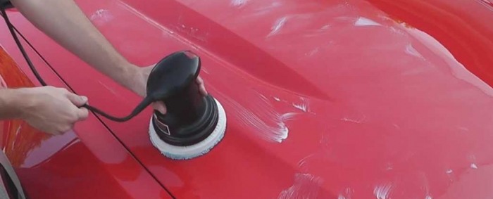 Полировка автомобиля меховым полировальным кругом